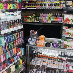 Vape City - Nicotine Disposables, Vapes, Cigars, Hemp Wraps, Coils, Atomizer, Rolling Papers,E Juice, Ash Tray, Blunt Splitter,  Rolling Machine