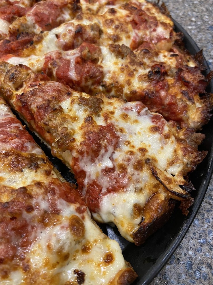 CHICAGO’S PIZZA 34 Photos & 20 Reviews 420 S Indiana St