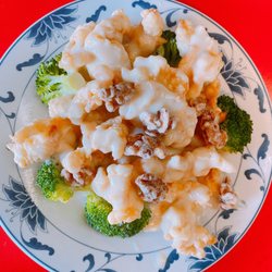 China House - HS4. Chicken with Walnuts