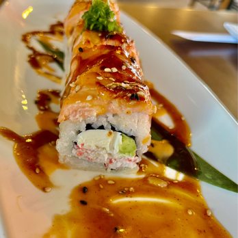 Te- Buru - Baked Salmon Roll, 04/07/23 - Sushi Bars Near Me - Long Beach, California Te- Buru - Baked Salmon Roll, 04/07/23 - Sushi Bars Near Me - Long Beach, California