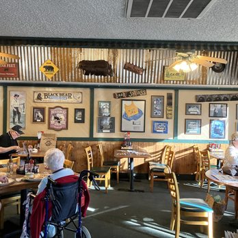 Black Bear Diner Mt. Shasta - American Near Me - Mt. Shasta, California