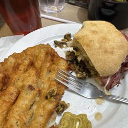 Izzy's - Pastrami delight & potato cake