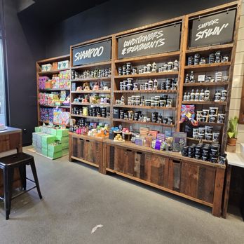 Lush Cosmetics - Cosmetics & Beauty Supply Near Me - Temecula, California