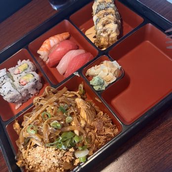 Wabi Sabi - Pad Thai Bento Lunch with Sushi. - Thai Near Me - Merritt Island, Florida Wabi Sabi - Pad Thai Bento Lunch with Sushi. - Thai Near Me - Merritt Island, Florida