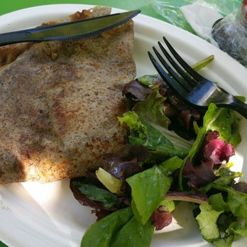 Chez Flo - a plate of food on a table - Food Trucks Near Me