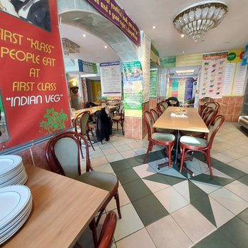 Indian Veg Bhelpoori House - Main entrance - Indian Near Me - London, XGL Indian Veg Bhelpoori House - Main entrance - Indian Near Me - London, XGL