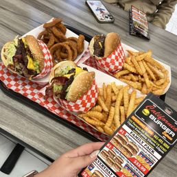 California burger orders and western burger California burger orders and western burger