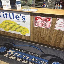 Kittle's Garage - Kittles help desk. Which isn't very helpful.