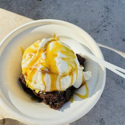 Humphry Slocombe Pruneyard - Brownie Sundae (subbed Secret Breakfast & Bourbon Caramel sauce).