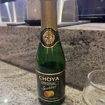 Sushi Umi - Sushi Bars Near Me - Tysons, Virginia
