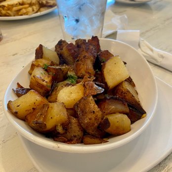 SYRUP - St Charles - Crispy Seasoned Potatoes - Breakfast & Brunch Near Me - St. Charles, Illinois SYRUP - St Charles - Crispy Seasoned Potatoes - Breakfast & Brunch Near Me - St. Charles, Illinois