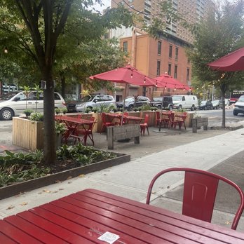 Peaches Grand - Outside patio, plenty of space - Seafood Near Me - Brooklyn, New York