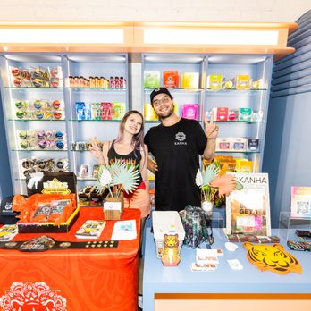 Green Qween - Cannabis Dispensaries Near Me - Los Angeles, California Green Qween - Cannabis Dispensaries Near Me - Los Angeles, California