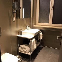 Guest suite bathroom