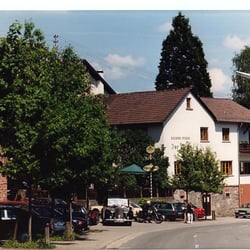 Hotel Gasthof zur Rose - Straßenansicht