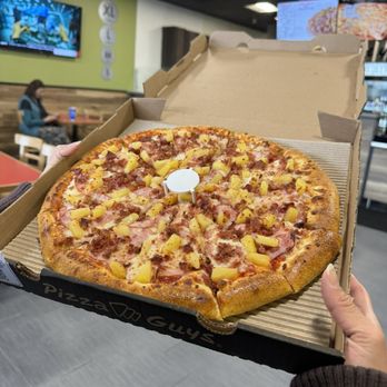 Pizza Guys - Large Hawaiian Luau Stuffed Crust Pizza - Pizza Near Me - Rohnert Park, California Pizza Guys - Large Hawaiian Luau Stuffed Crust Pizza - Pizza Near Me - Rohnert Park, California