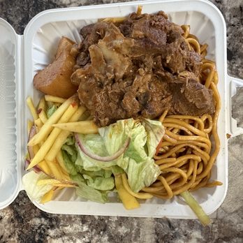Mama Malaysia Kitchen - Lamb rendang with mee goreng and mango salad - Malaysian Near Me - Mississauga, Ontario Mama Malaysia Kitchen - Lamb rendang with mee goreng and mango salad - Malaysian Near Me - Mississauga, Ontario