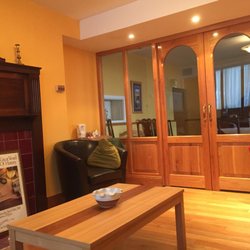 Beacon Shore Guesthouse - Reading room with complimentary tea & coffee