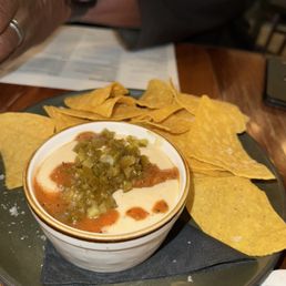 Chips & Queso Chips & Queso
