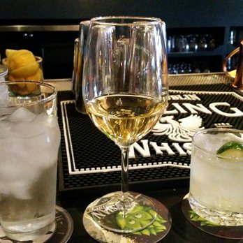 Morrison - Liquados : WAter, wine, Anejo - Gastropubs Near Me - Los Angeles, California
