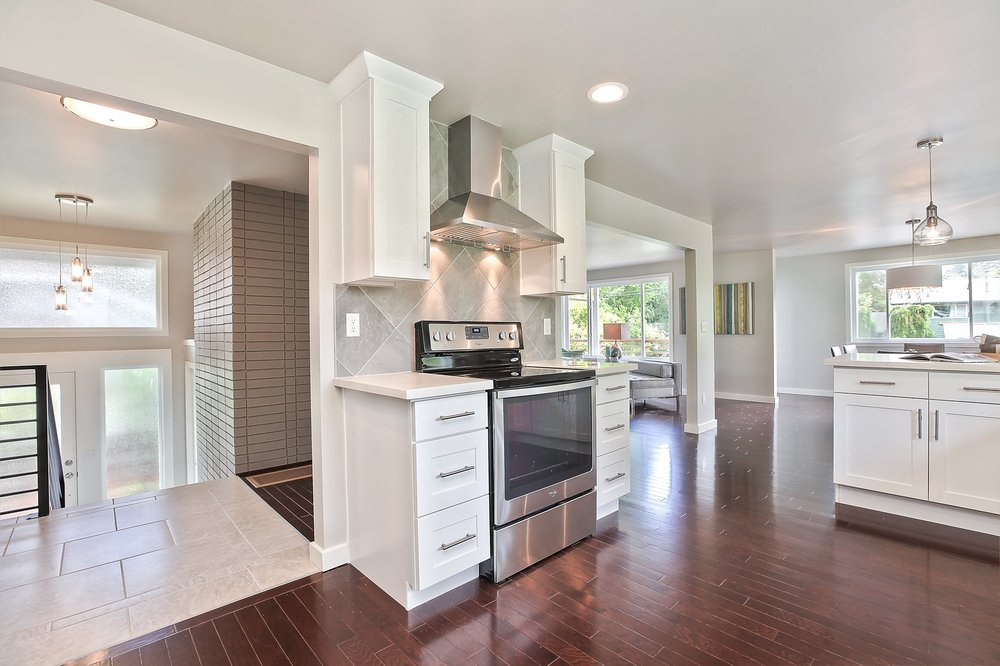 Slide of Blue Water Design Build