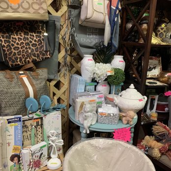 Allure Flea Market - Booth #412 - Thrift Stores Near Me - Springfield, Missouri Allure Flea Market - Booth #412 - Thrift Stores Near Me - Springfield, Missouri