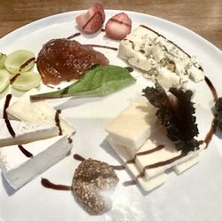 Cosmos Bistro