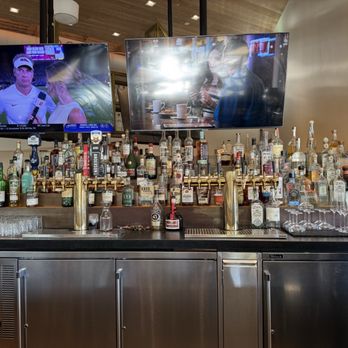 Roger Bar & Restaurant - New American Near Me - Mountain View, California