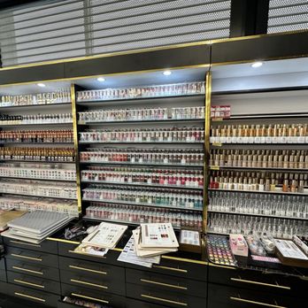 Glossy Nail Lounge - Waxing Near Me - San Leandro, California