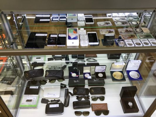 Golden Circle Buy, Sell, Trade Jewelry, Diamonds, Silver, Gold Bullion by null