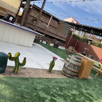 Smoke Skybar - Open area - Barbeque Near Me - San Antonio, Texas Smoke Skybar - Open area - Barbeque Near Me - San Antonio, Texas