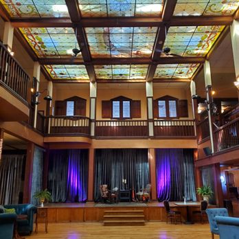 The Inn at 2nd & C - Ballroom where concerts were held pre-pandemic. - Hotels Near Me - Eureka, California The Inn at 2nd & C - Ballroom where concerts were held pre-pandemic. - Hotels Near Me - Eureka, California
