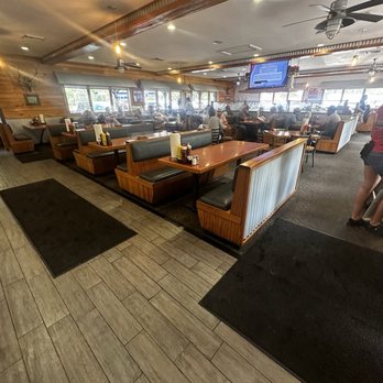 Bar-B-Q Bill's - Seating - Barbeque Near Me - Chiefland, Florida Bar-B-Q Bill's - Seating - Barbeque Near Me - Chiefland, Florida