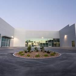 Enclave - Beautiful front plaza of the building