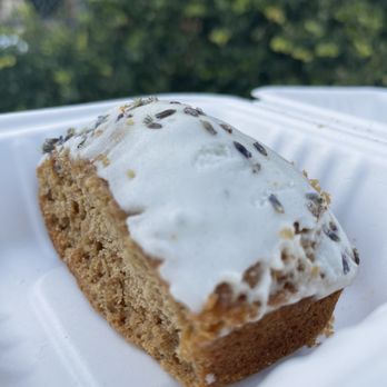 Lavender & Honey - Yummy vegan lavender & honey mini cake - Coffee & Tea Near Me - Pasadena, California Lavender & Honey - Yummy vegan lavender & honey mini cake - Coffee & Tea Near Me - Pasadena, California