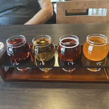 The Casual Pint - Flight of cider-all were great! - Brewpubs Near Me - Lenoir City, Tennessee The Casual Pint - Flight of cider-all were great! - Brewpubs Near Me - Lenoir City, Tennessee