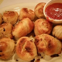 Calabria Pizza & Restaurant - Garlic knots