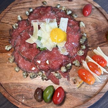 La Piazza Restaurant - Italian Near Me - Wallingford, Connecticut