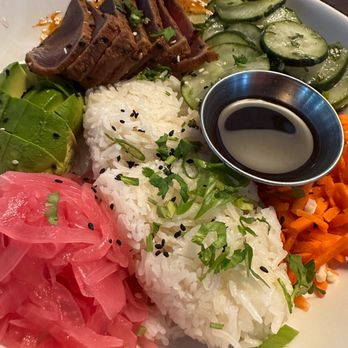 Burtons Grill & Bar - Ahi Tuna Bowl - New American Near Me - Charlotte, North Carolina