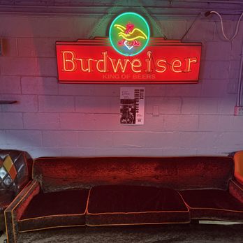 Thirsty Beaver Saloon - Dive Bars Near Me - Charlotte, North Carolina