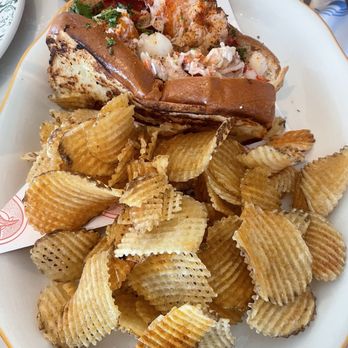 Pier 6 - Lobster Roll - Seafood Near Me - San Leon, Texas