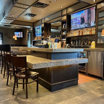 Cheddar's Scratch Kitchen - The bar area - American Near Me - Morristown, Tennessee Cheddar's Scratch Kitchen - The bar area - American Near Me - Morristown, Tennessee