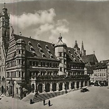 Historische Rathäuser - Landmarks & Historical Buildings Near Me