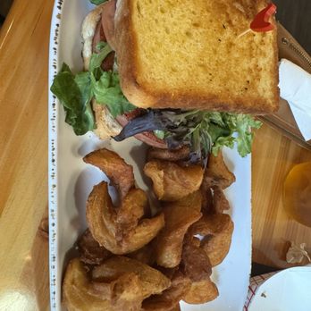 Farm House Diner - American Near Me - Marble, North Carolina