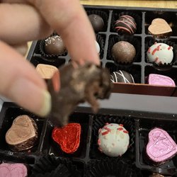 Costco Wholesale - Astoria - Rocky Mountain Chocolate Factory 36-piece Valentine's Day Hearts & Truffles