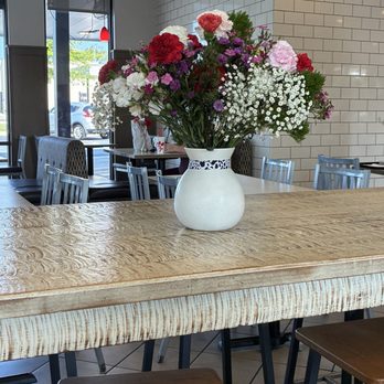 Chick-fil-A - Fresh flowers on every table - Fast Food Near Me - Greenville, South Carolina