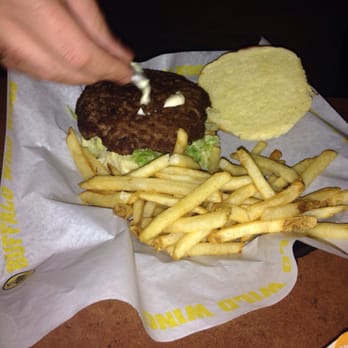 Buffalo Wild Wings - Burger - Sports Bars Near Me - Walker, Michigan