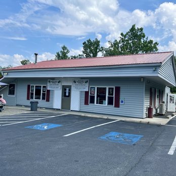 Glenwood Pines - Outside - American Near Me - Ithaca, New York