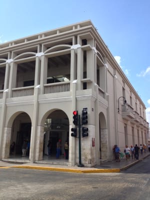 Olimpo Cultural Center by null