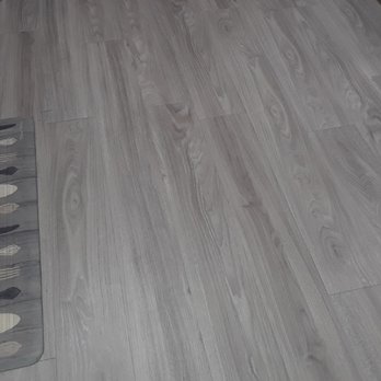 Sunshine Cleaning Services - Cleaned and sanitized hardwood floors.

Sunshine Cleaning Services - Home Cleaning Near Me